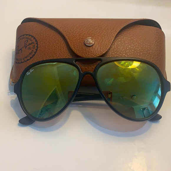 Ray-Ban Unisex Cats5000 Sunglasses w Green Lens main image 2